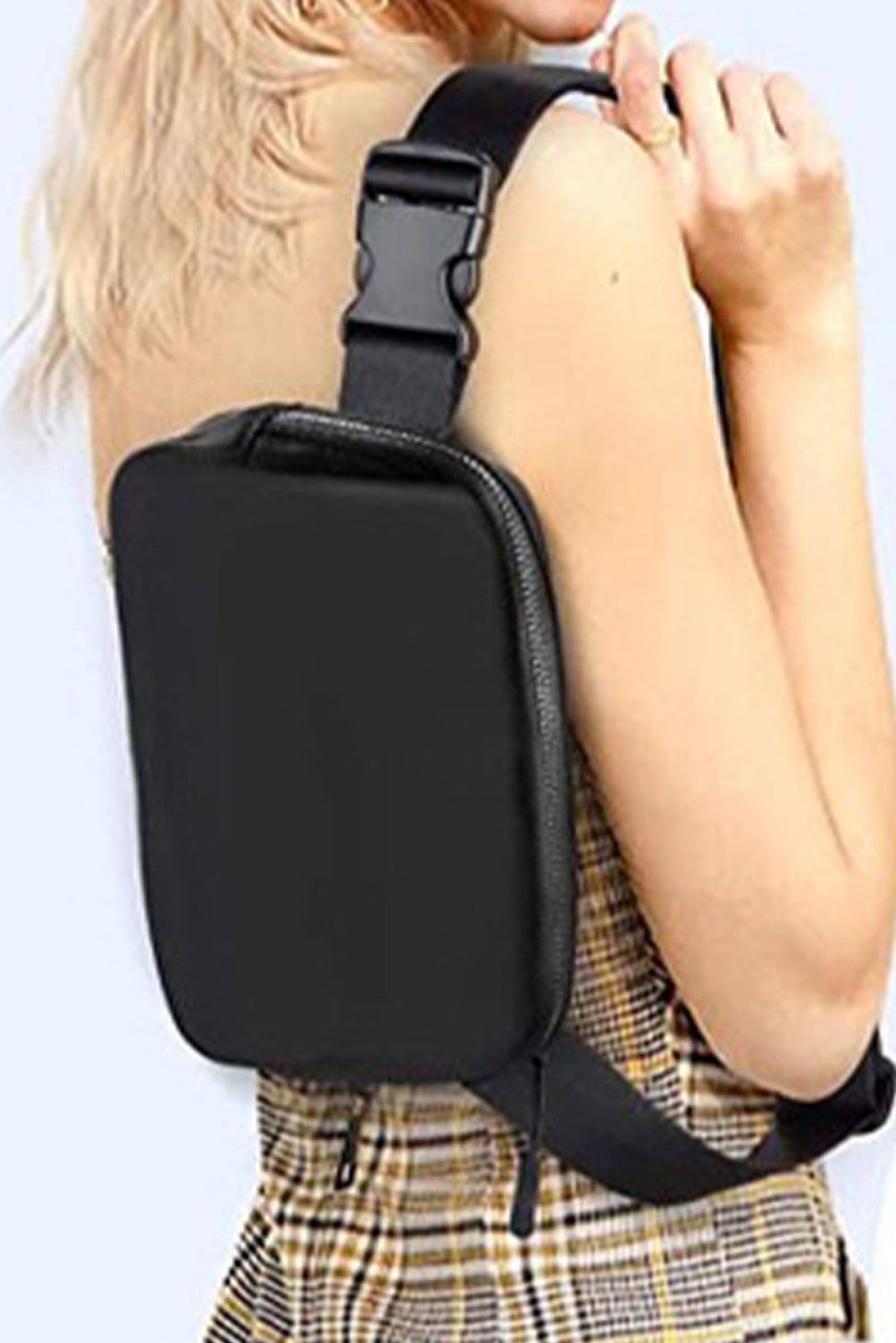 Waterproof Zipped Crossbody Chest Bag