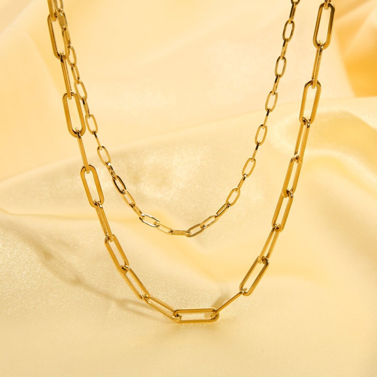 Oval Chain Double Layered Necklace