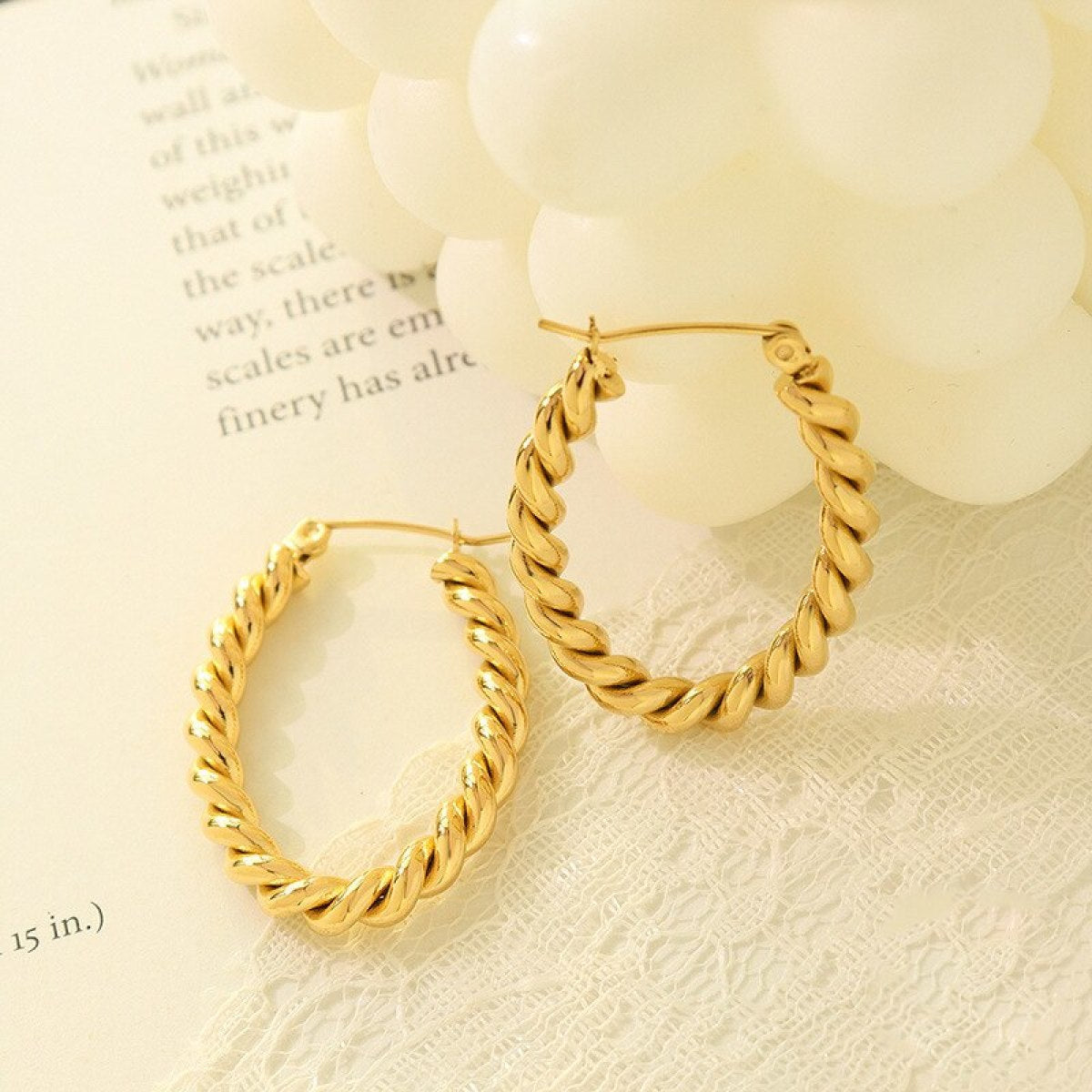 Stylish U Shaped Twisted Earring Hoop For Women