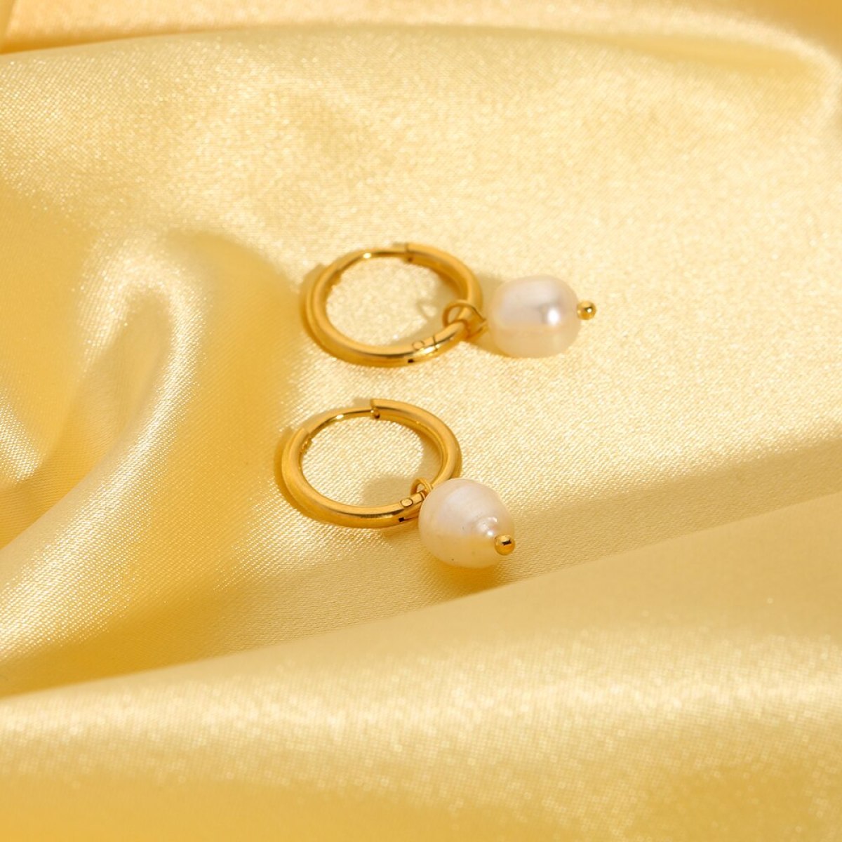 Freshwater Pearl Hoop Earrings