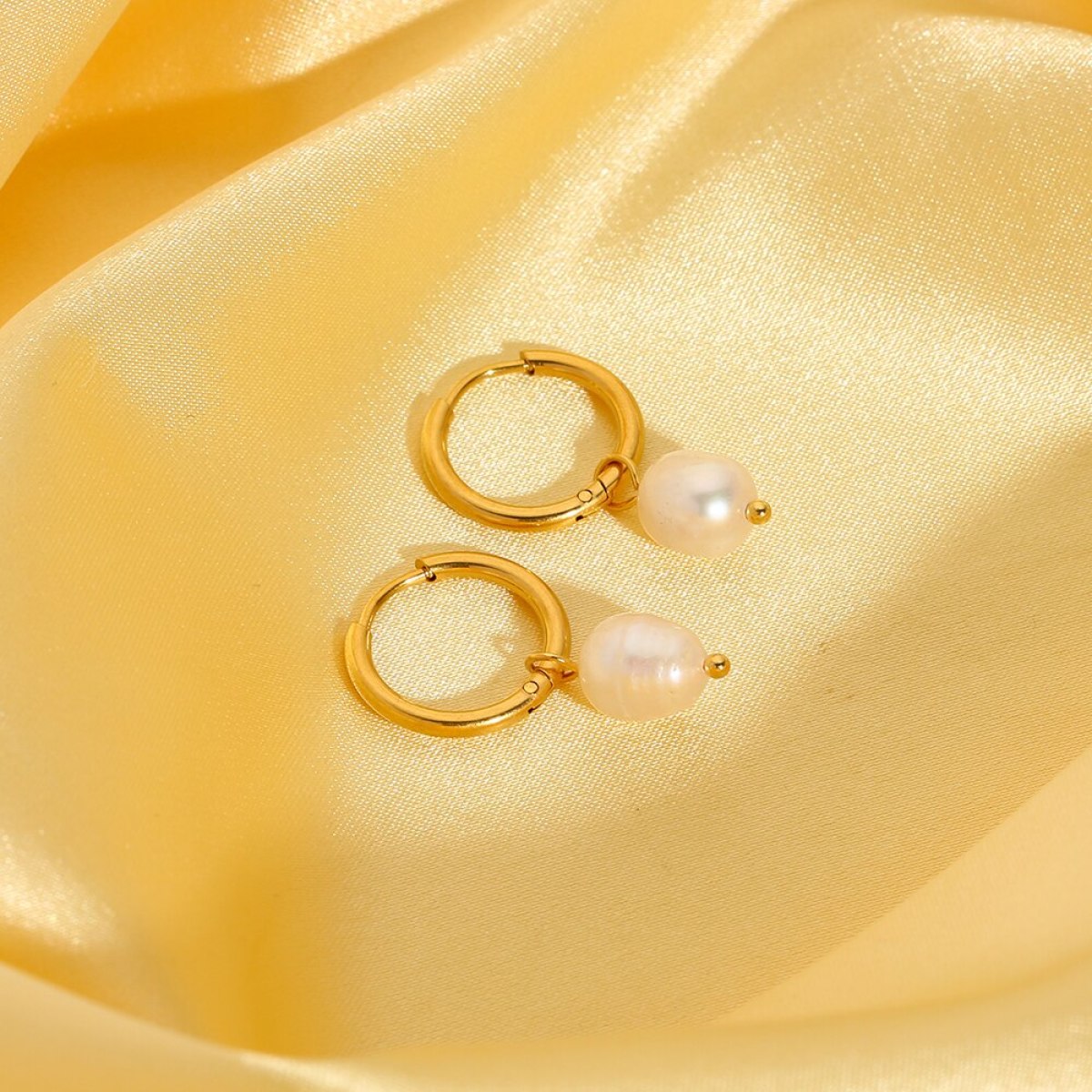 Freshwater Pearl Hoop Earrings