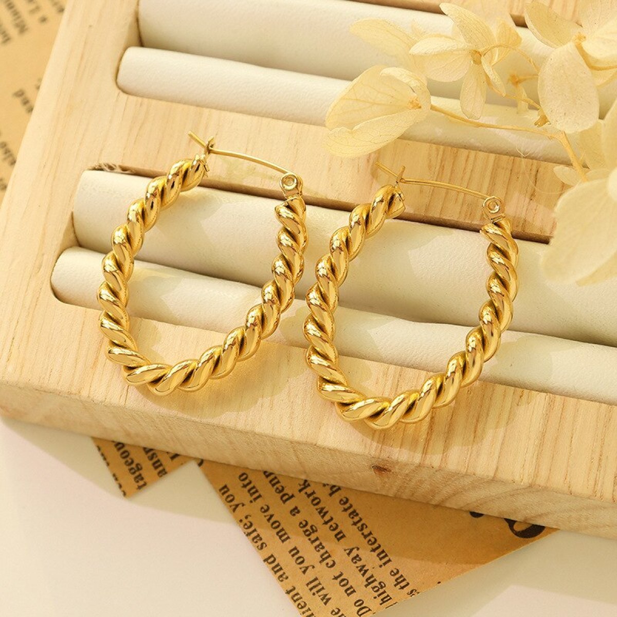 Stylish U Shaped Twisted Earring Hoop For Women