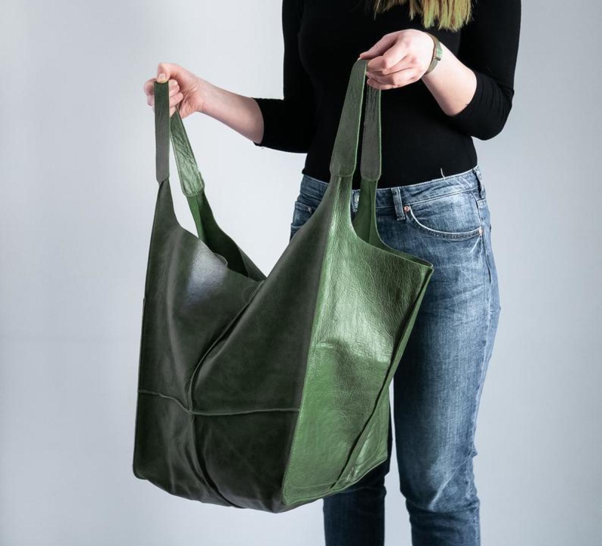 Women's Simple Large Capacity Tote Bag