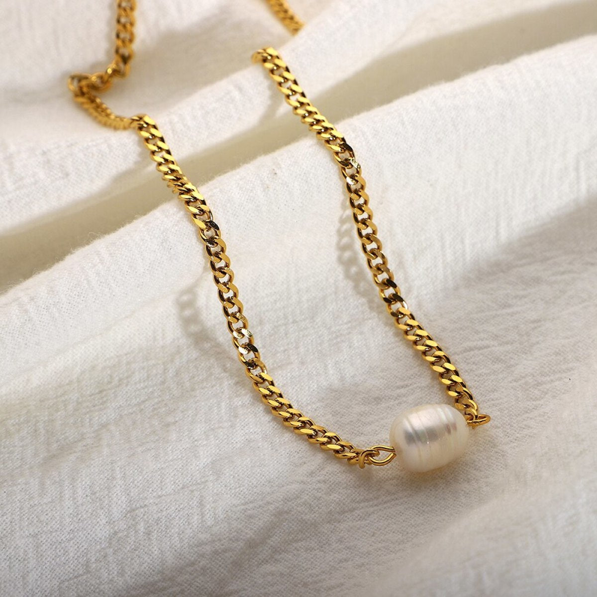 Pearl Pendant Chunky Chain Necklace