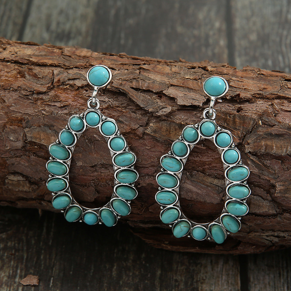 Retro Teardrop Hollow Inlaid Turquoise Drop Earring