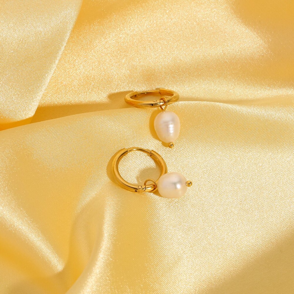 Freshwater Pearl Hoop Earrings